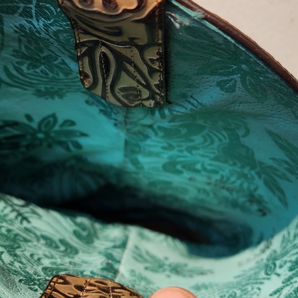 Intricate Embroidered Cowboy Boots Chameleon - Picture 11 of 13